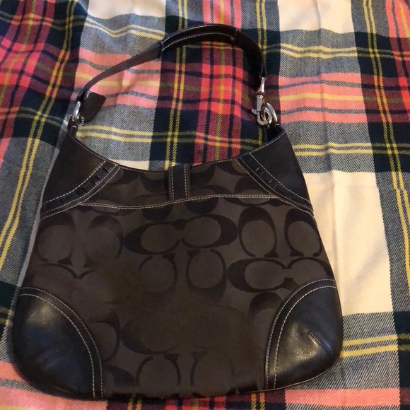 Coach Hampton leather canvas classic hobo - Picture 4 of 8